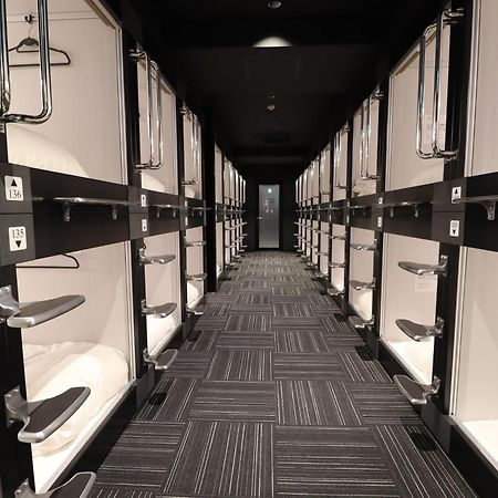 Leo Yu Capsule Hotel Nishifunabashi Exterior photo