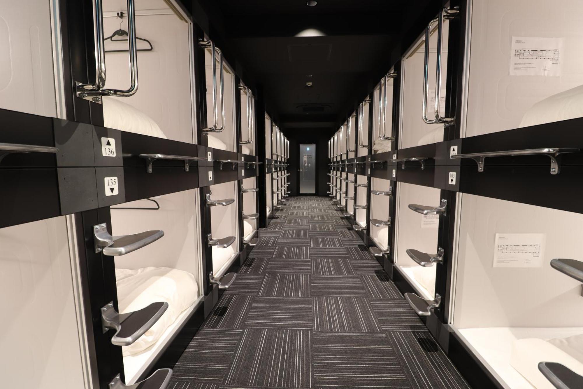Leo Yu Capsule Hotel Nishifunabashi Exterior photo