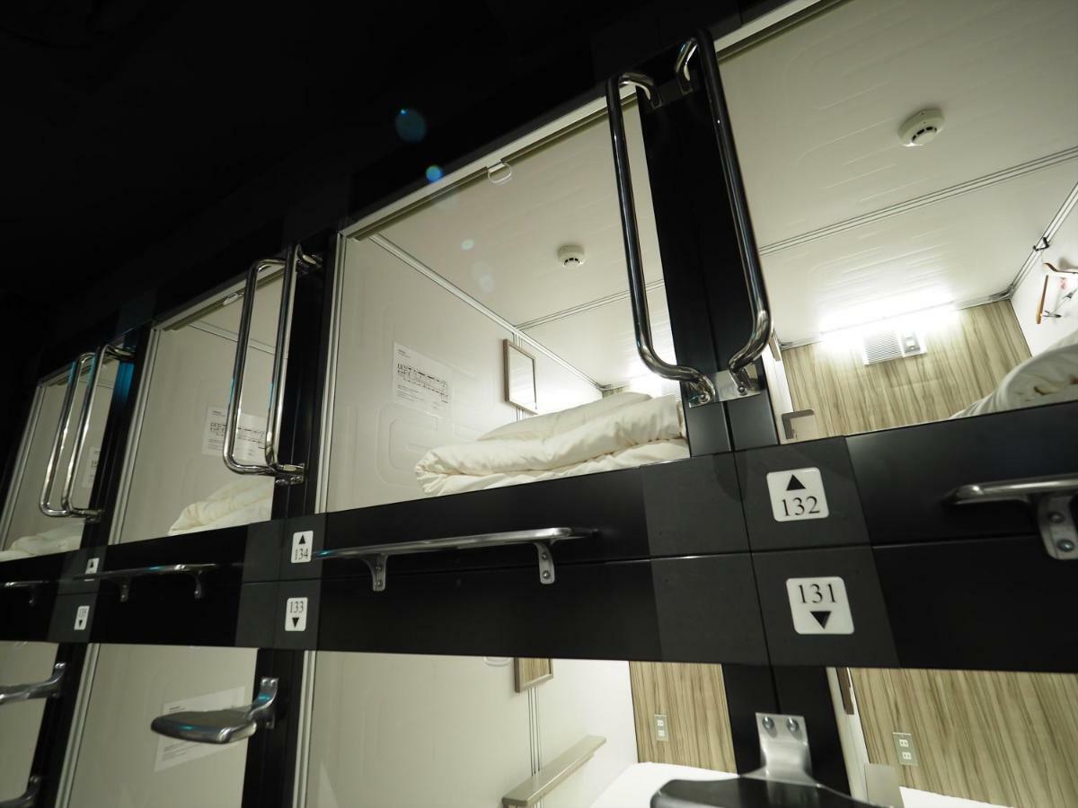 Leo Yu Capsule Hotel Nishifunabashi Exterior photo