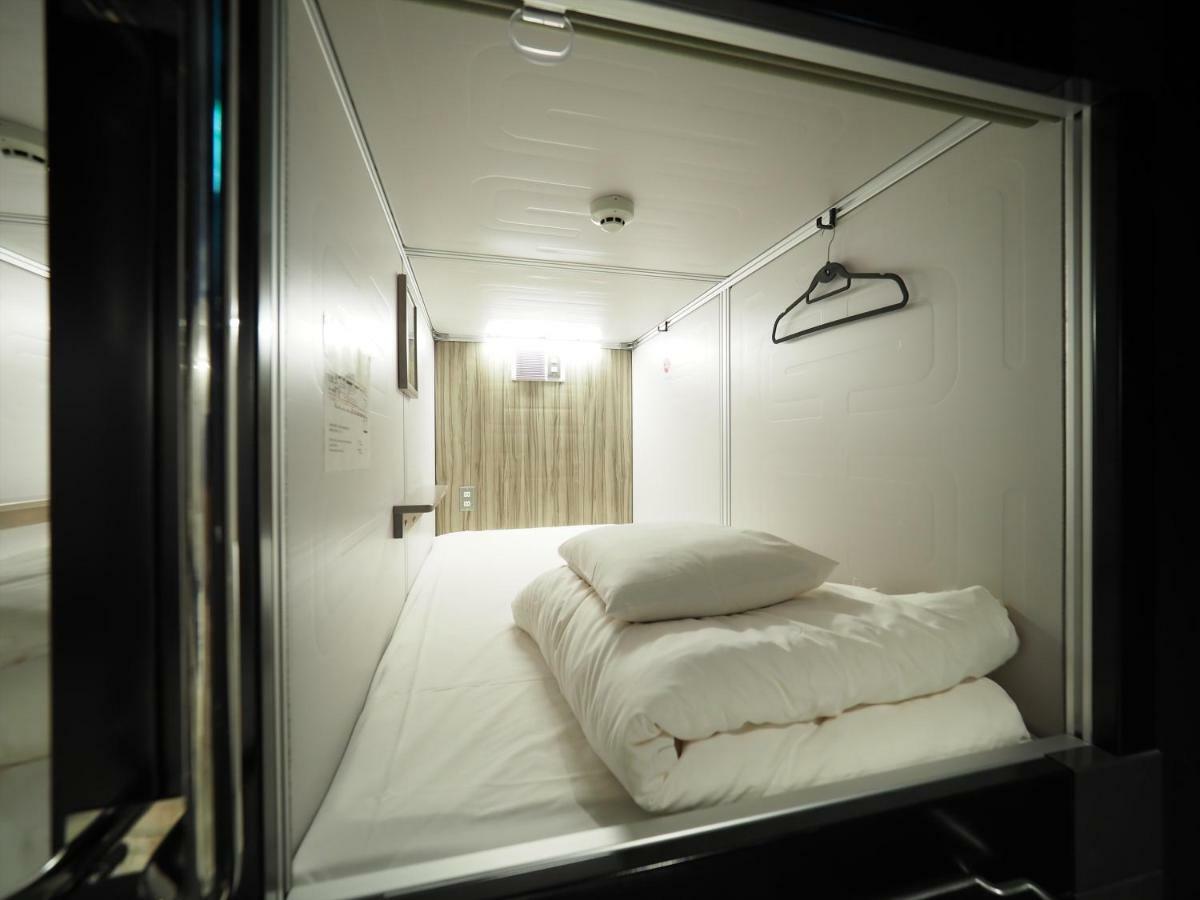 Leo Yu Capsule Hotel Nishifunabashi Exterior photo